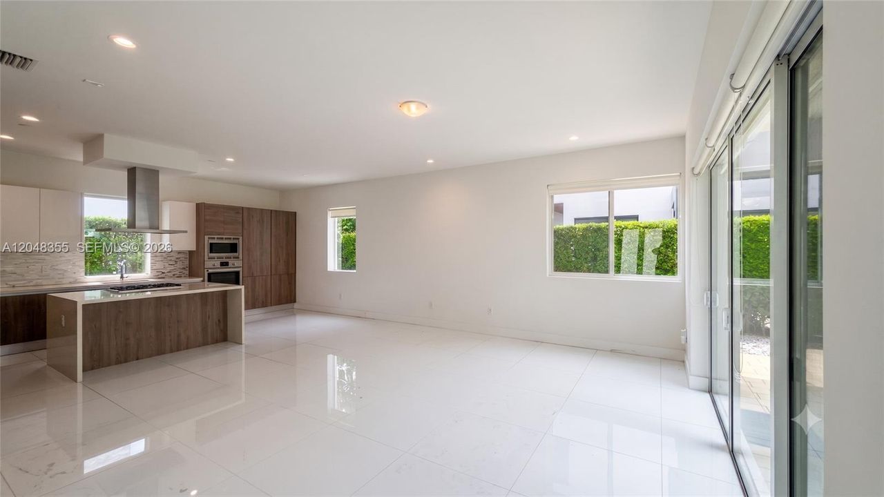 En Renta: $9,000 (5 camas, 5 baños, 3690 Pies cuadrados)