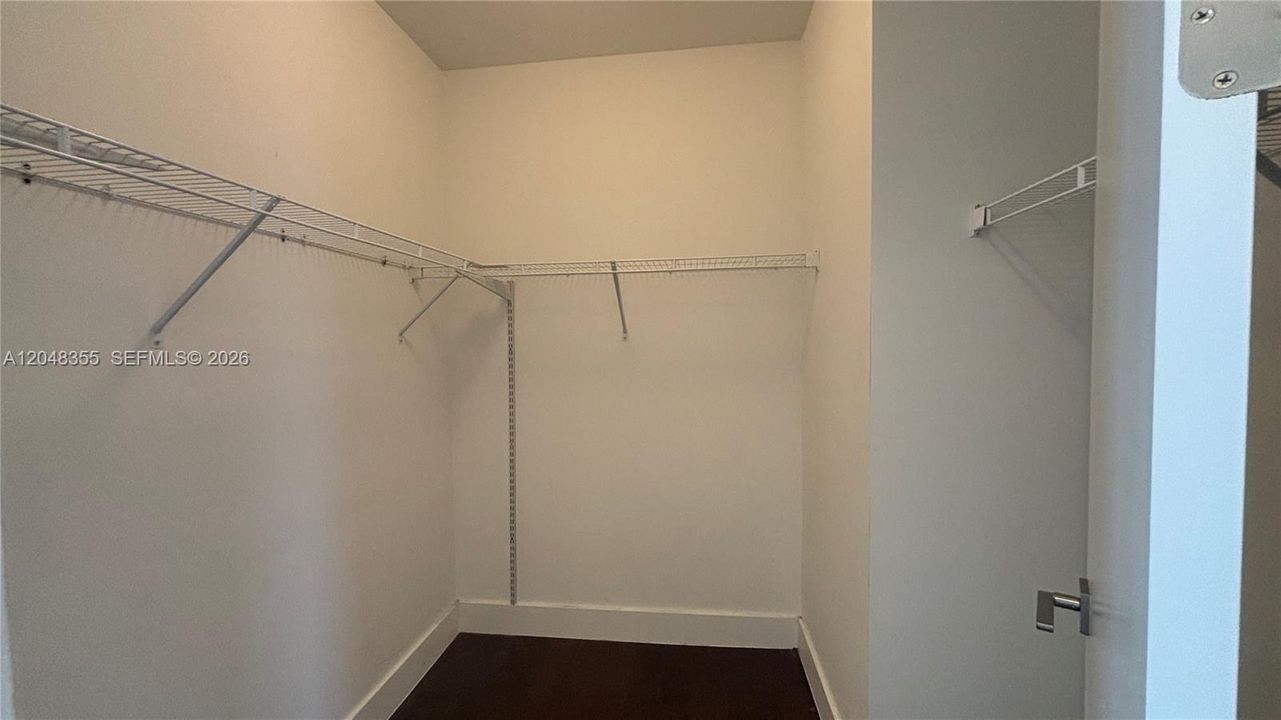 En Renta: $9,000 (5 camas, 5 baños, 3690 Pies cuadrados)