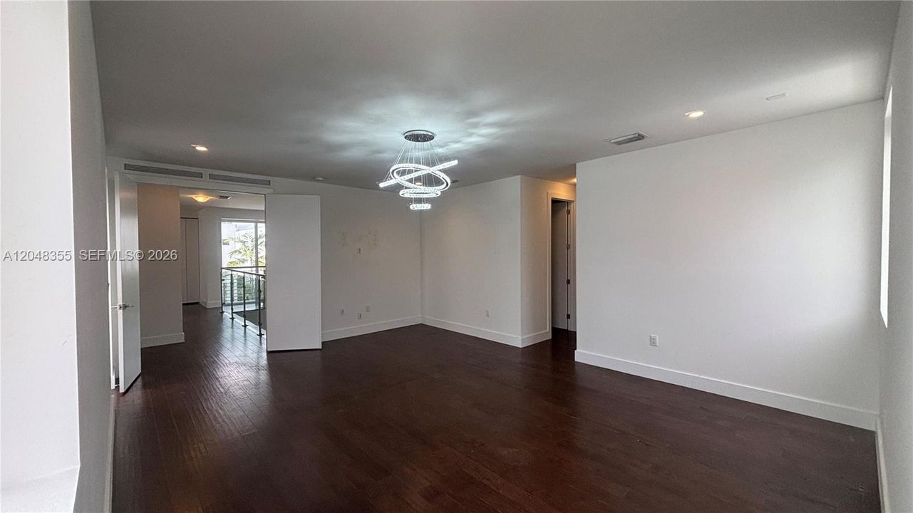 En Renta: $9,000 (5 camas, 5 baños, 3690 Pies cuadrados)