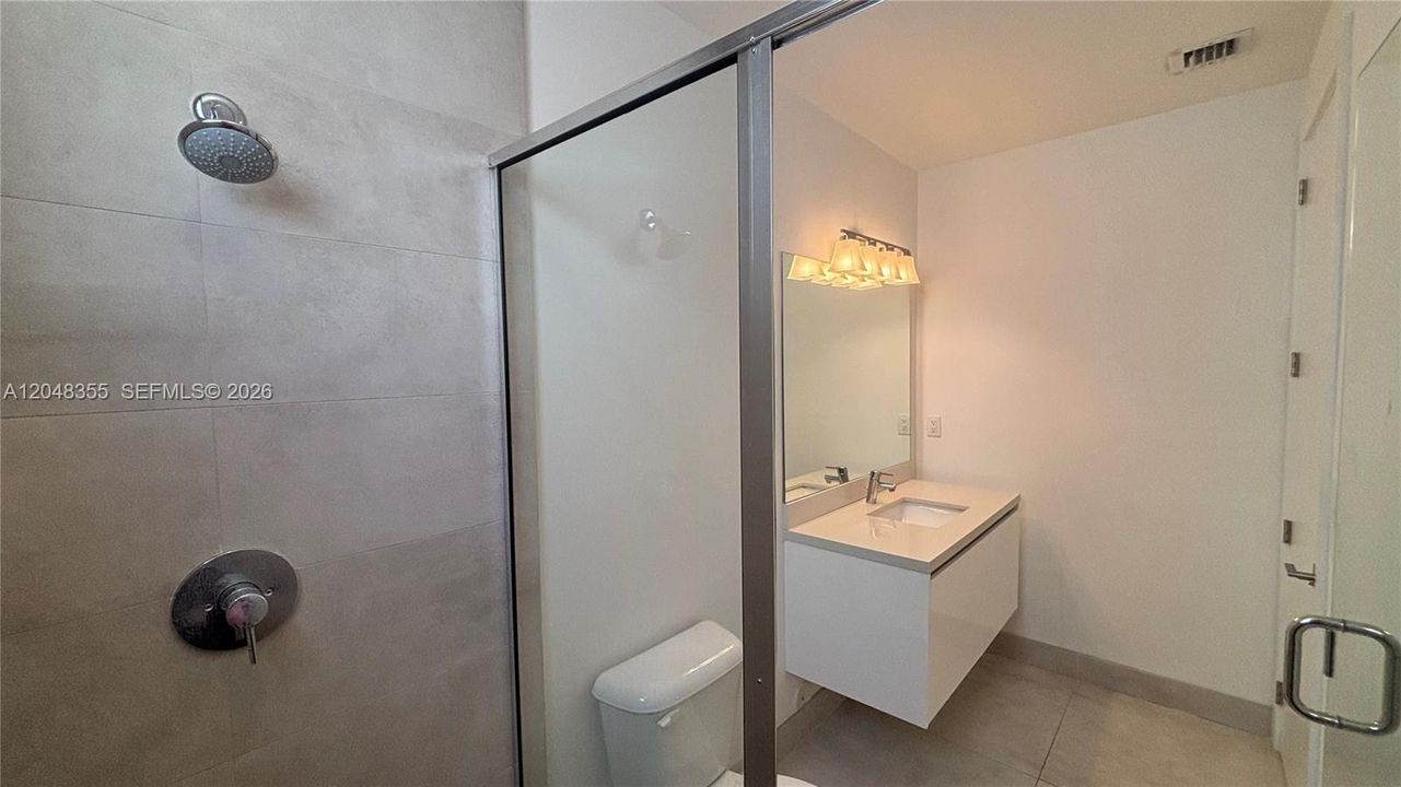 En Renta: $9,000 (5 camas, 5 baños, 3690 Pies cuadrados)