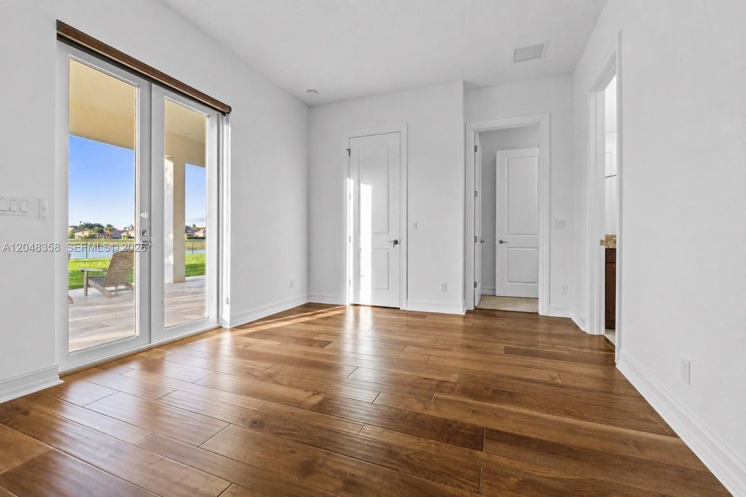 For Sale: $2,600,000 (4 beds, 4 baths, 5156 Square Feet)