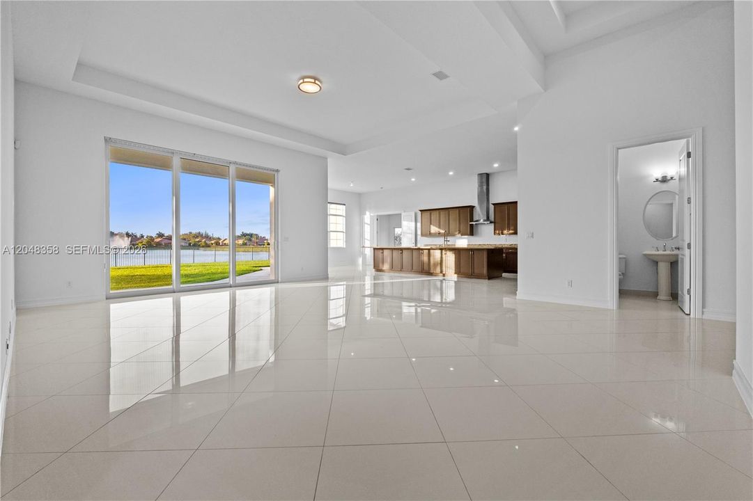 For Sale: $2,600,000 (4 beds, 4 baths, 5156 Square Feet)