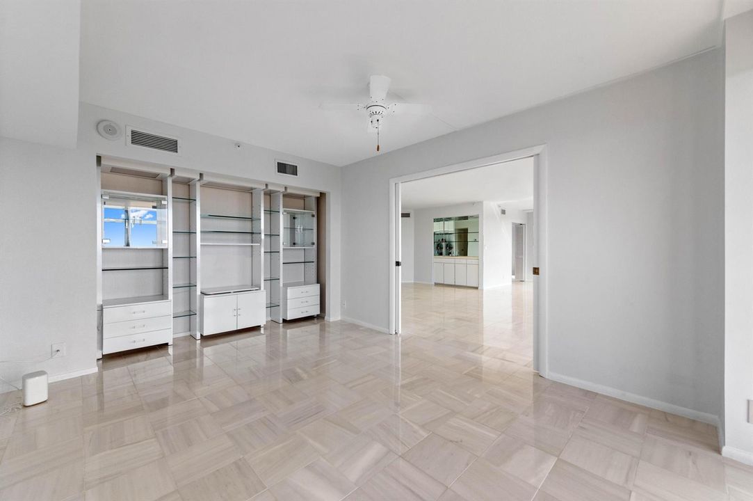 22 Bedroom 03