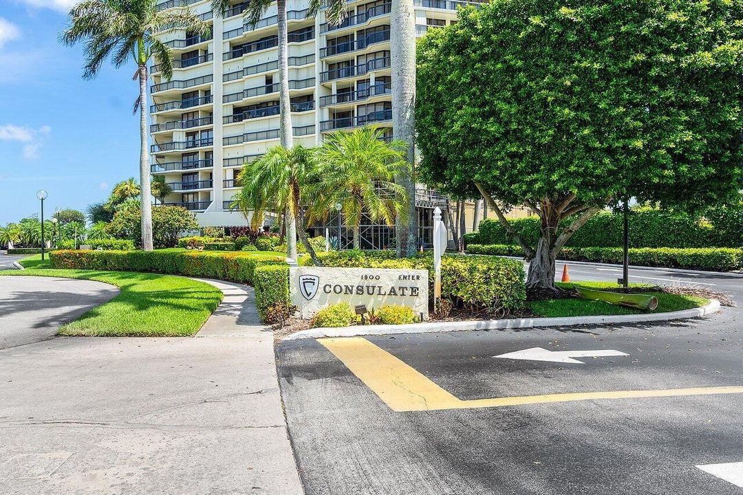 THE CONSULATE DRIVEWAY