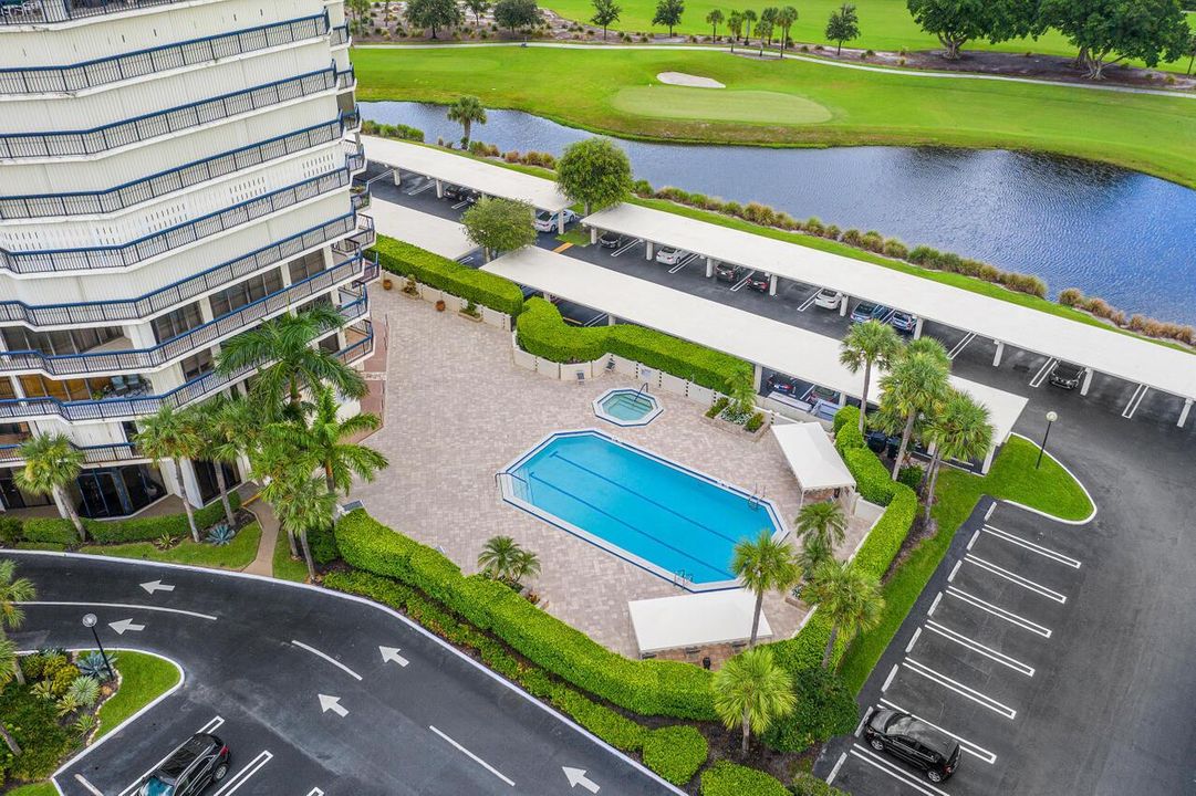 POOL BIRDVIEW