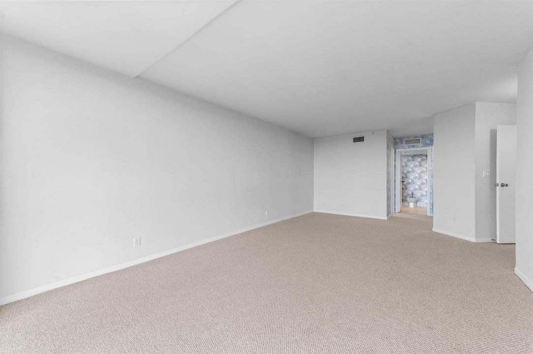 29 Bedroom 03