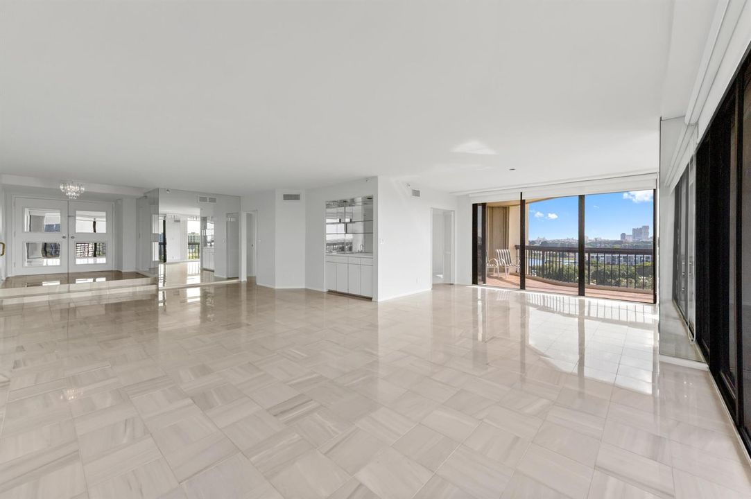 08 Living Room 05