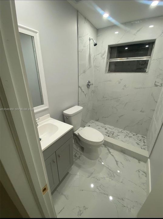 For Rent: $1,850 (2 beds, 1 baths, 1736 Square Feet)