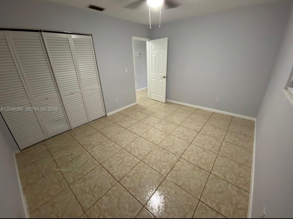 For Rent: $1,850 (2 beds, 1 baths, 1736 Square Feet)