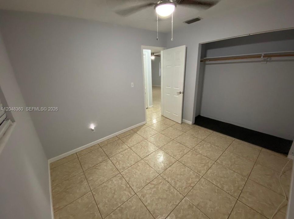 For Rent: $1,850 (2 beds, 1 baths, 1736 Square Feet)
