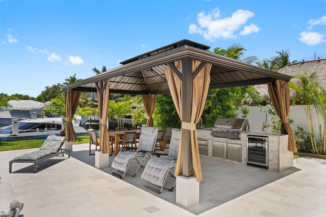 For Sale: $3,999,977 (4 beds, 5 baths, 0 Square Feet)