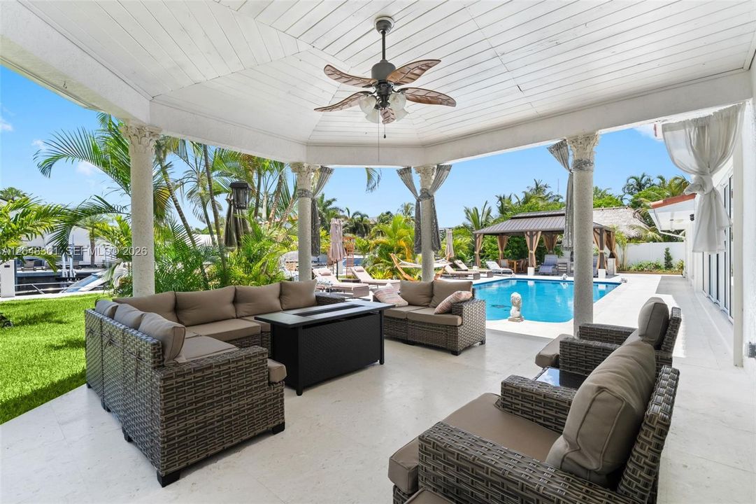 For Sale: $3,999,977 (4 beds, 5 baths, 0 Square Feet)
