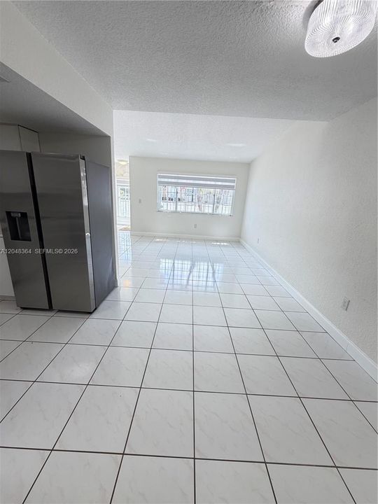 For Rent: $2,950 (3 beds, 2 baths, 1270 Square Feet)