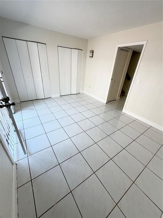 For Rent: $2,950 (3 beds, 2 baths, 1270 Square Feet)