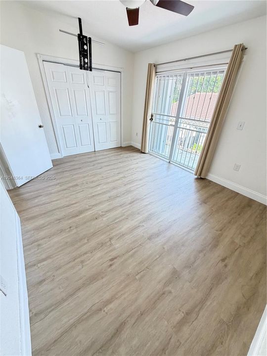 For Rent: $2,950 (3 beds, 2 baths, 1270 Square Feet)