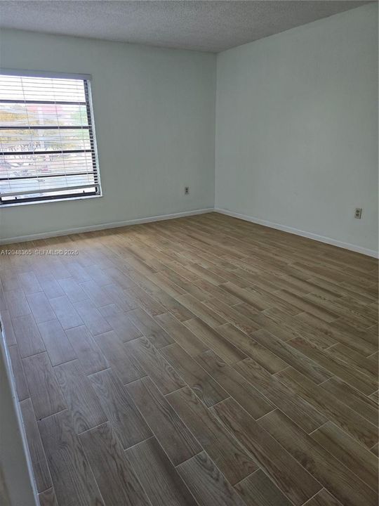 For Rent: $2,300 (2 beds, 2 baths, 1170 Square Feet)