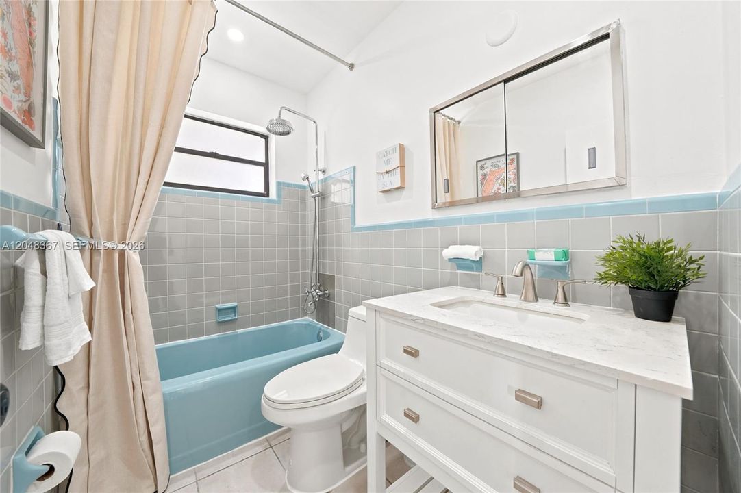 For Sale: $495,000 (3 beds, 2 baths, 1158 Square Feet)