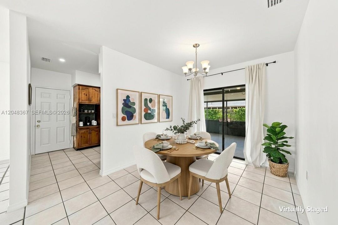 For Sale: $495,000 (3 beds, 2 baths, 1158 Square Feet)