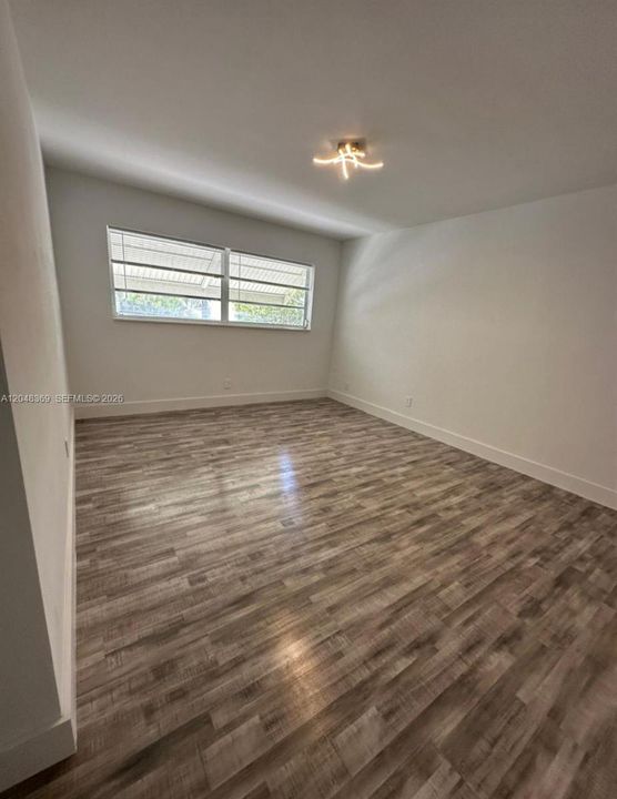 В аренду: $2,200 (2 спален, 1 ванн, 1051 Квадратных фут)
