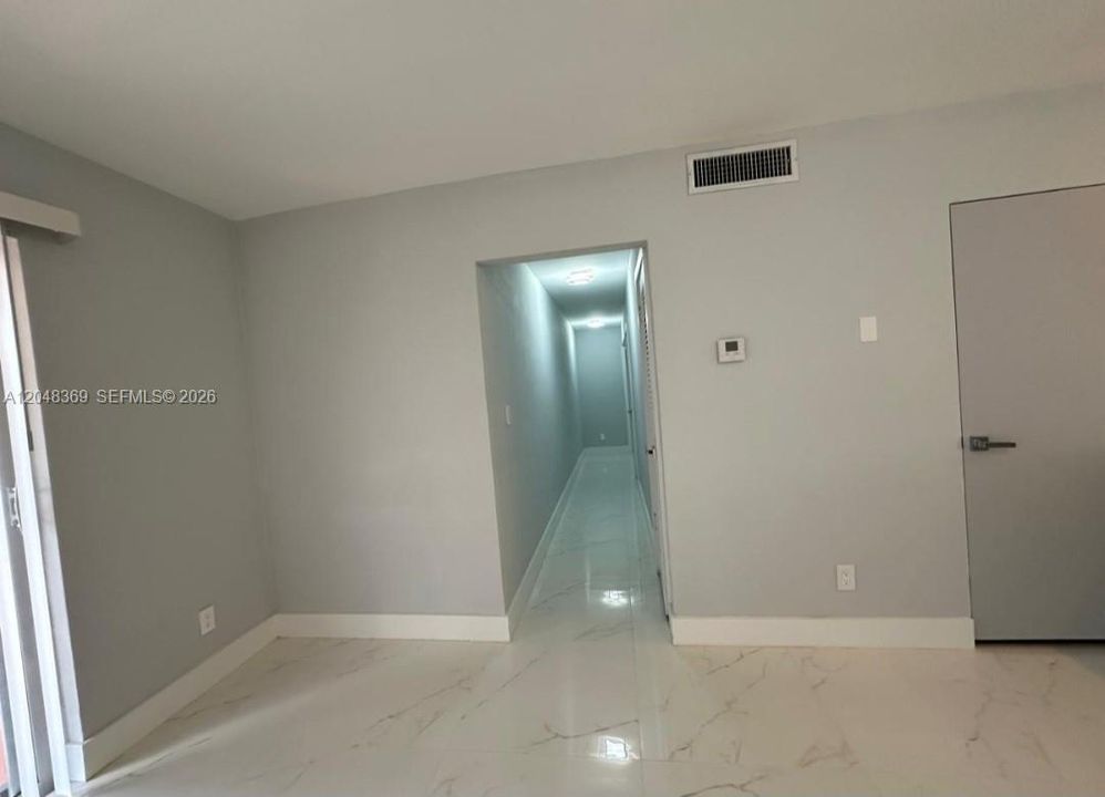 В аренду: $2,200 (2 спален, 1 ванн, 1051 Квадратных фут)