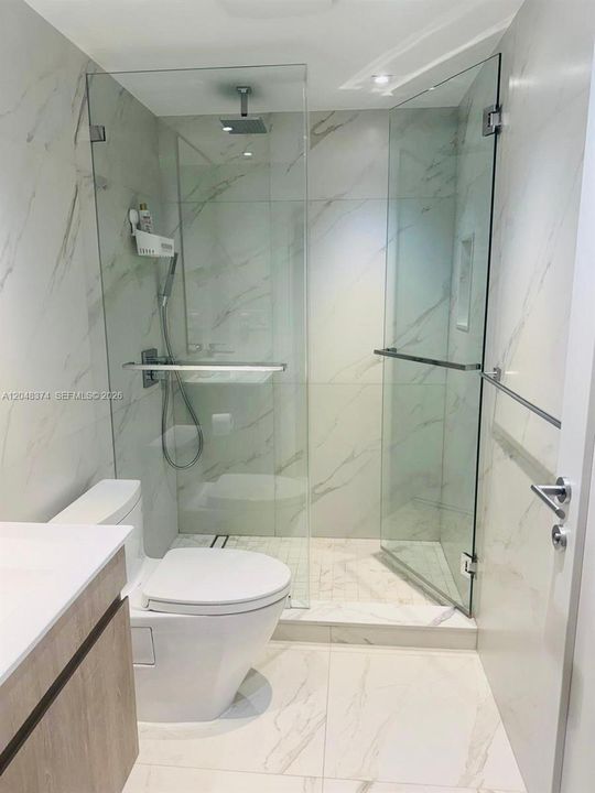 For Rent: $7,000 (2 beds, 2 baths, 1056 Square Feet)