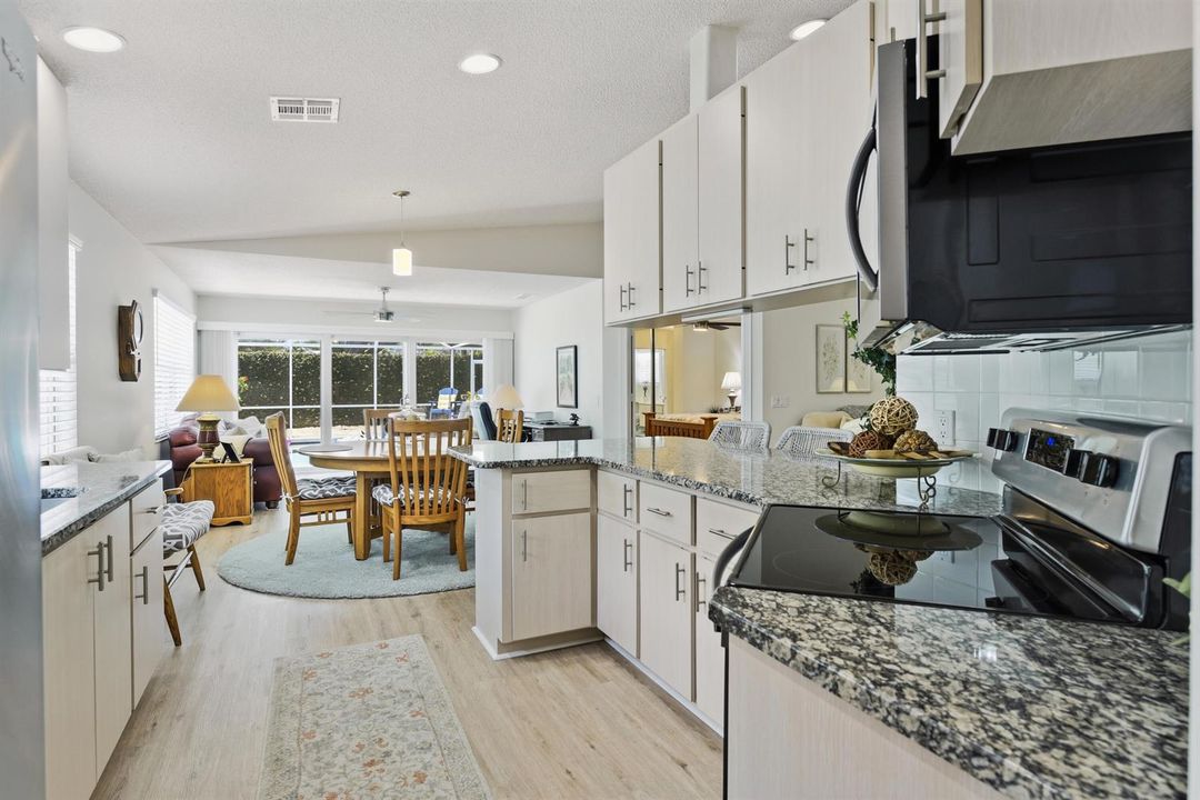 1711 SW Waterfall Blvd_Lisa Webb_13 copy