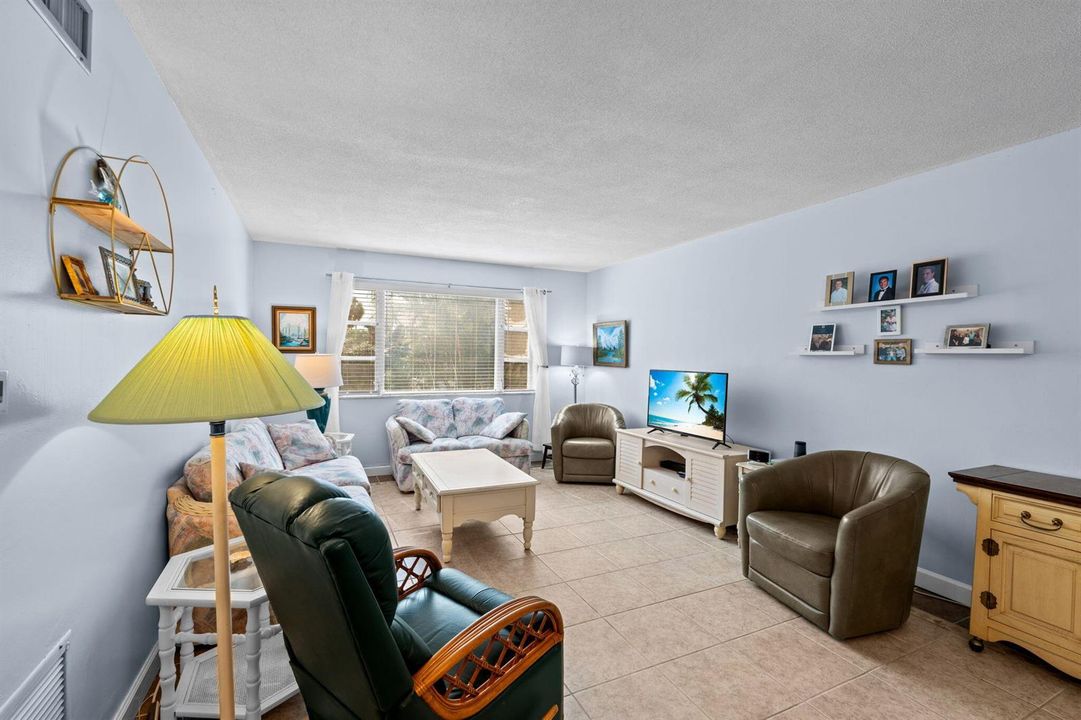 7-web-or-mls-A7409874