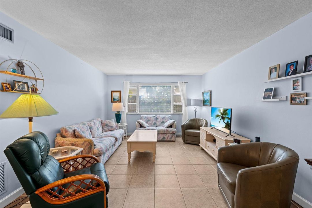 9-web-or-mls-A7409877