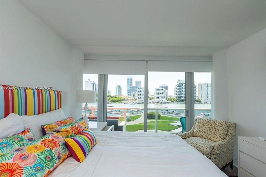 For Rent: $4,350 (2 beds, 2 baths, 1520 Square Feet)