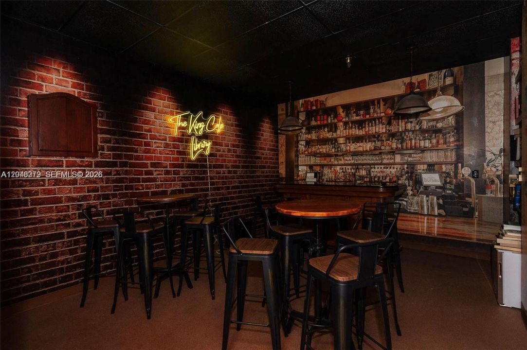 For Rent: $4,350 (2 beds, 2 baths, 1520 Square Feet)