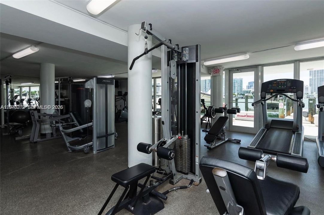 For Rent: $4,350 (2 beds, 2 baths, 1520 Square Feet)