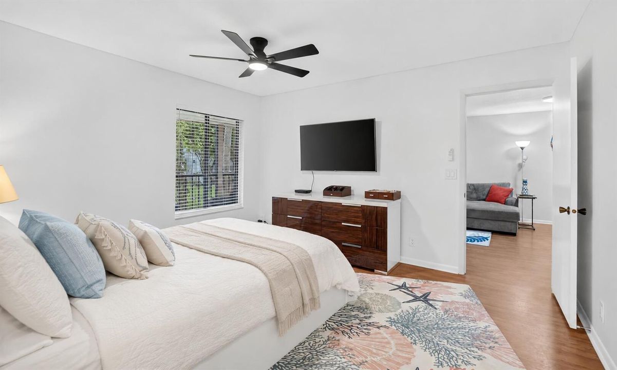 5280 Las Verdes Cir 216