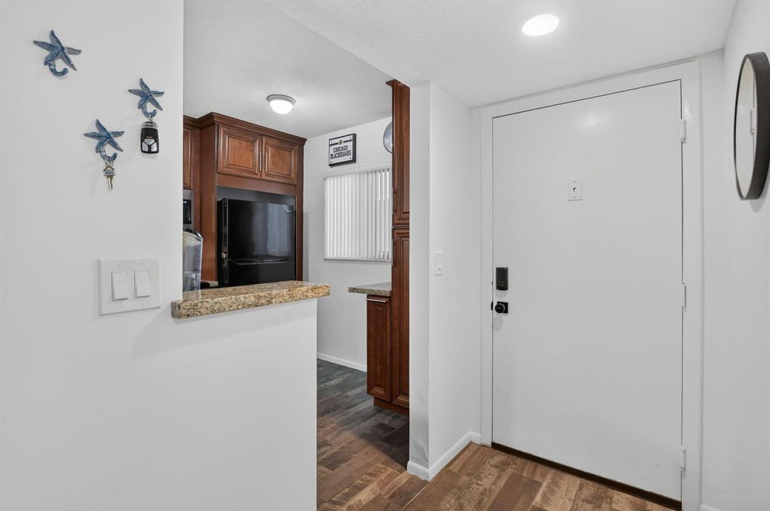 5280 Las Verdes Cir 216