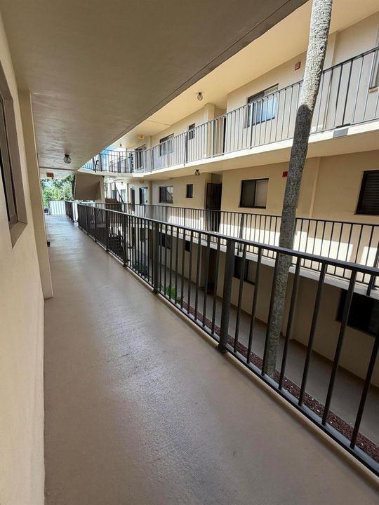 5280 Las Verdes Cir 216