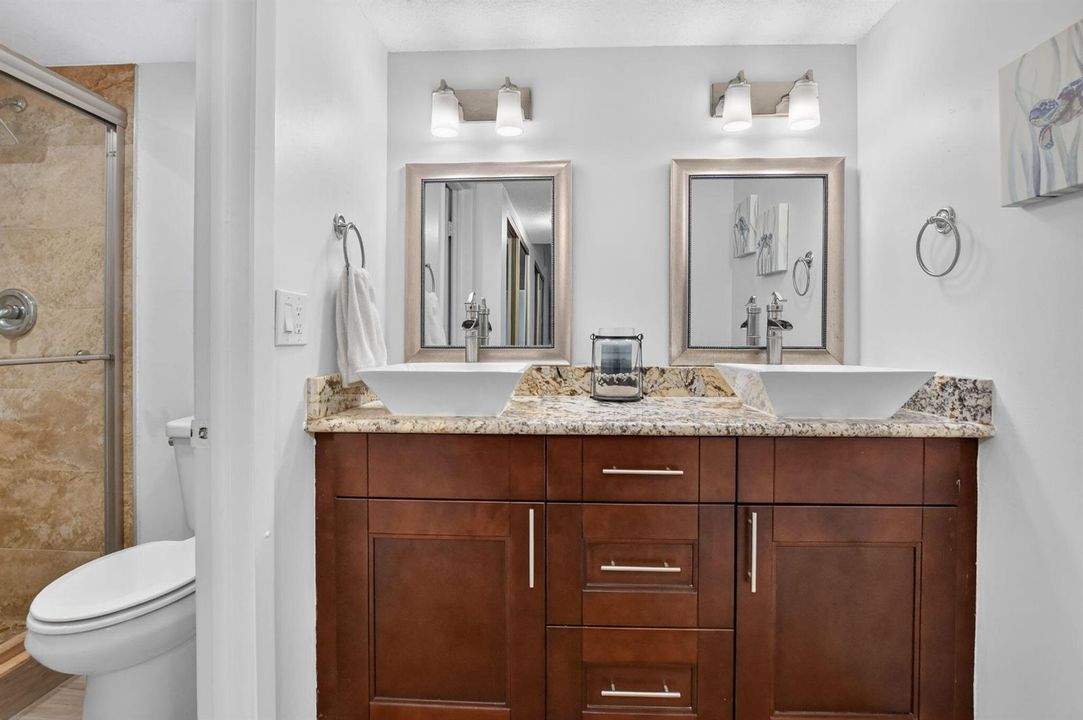 5280 Las Verdes Cir 216