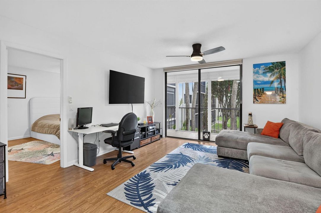5280 Las Verdes Cir 216