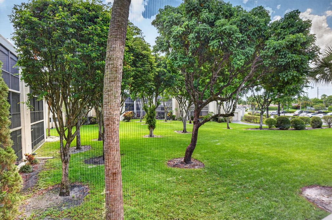 5280 Las Verdes Cir 216