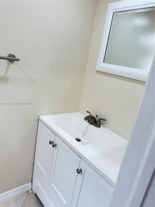 В аренду: $3,000 (3 спален, 2 ванн, 1570 Квадратных фут)