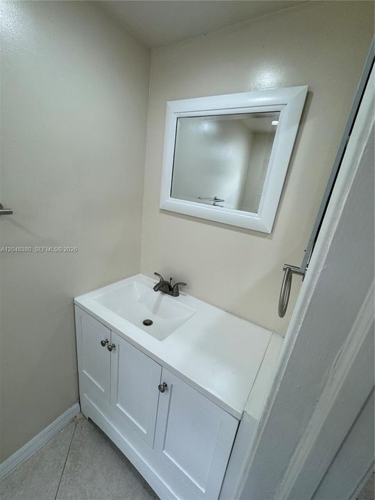 В аренду: $3,000 (3 спален, 2 ванн, 1570 Квадратных фут)
