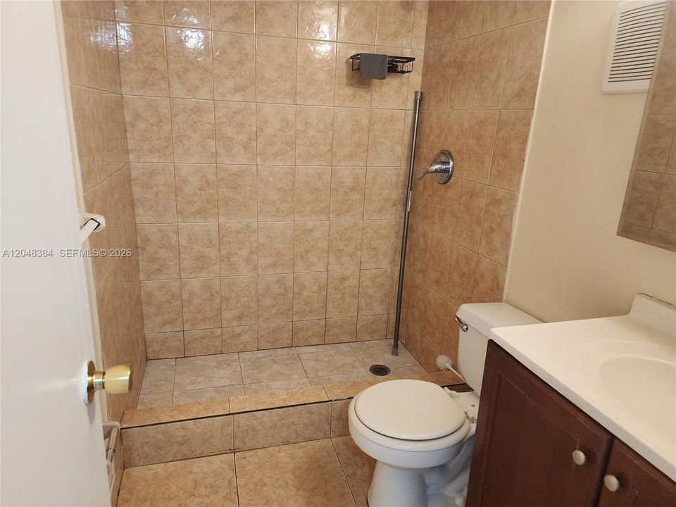 For Rent: $1,900 (2 beds, 2 baths, 1020 Square Feet)