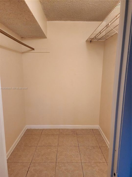 For Rent: $1,900 (2 beds, 2 baths, 1020 Square Feet)