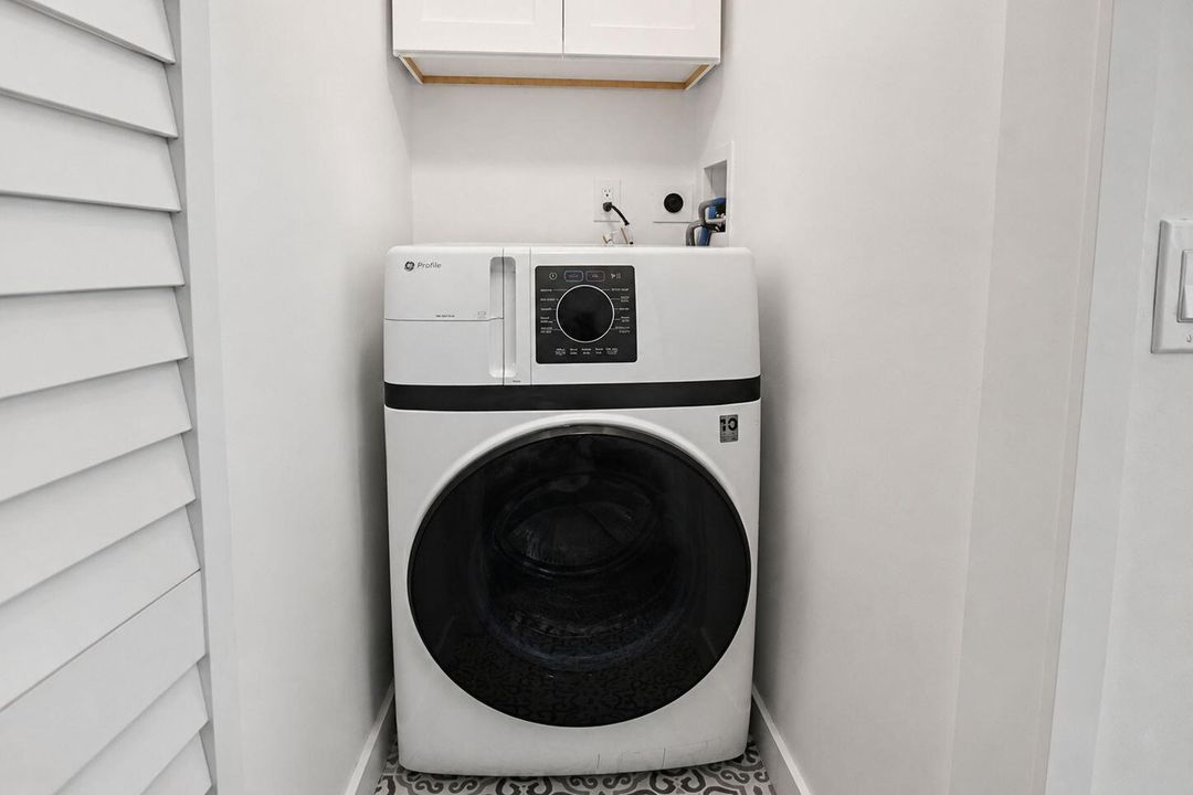 59-web-or-mls-Laundry 2