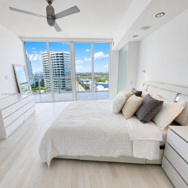 For Rent: $10,000 (2 beds, 2 baths, 1452 Square Feet)
