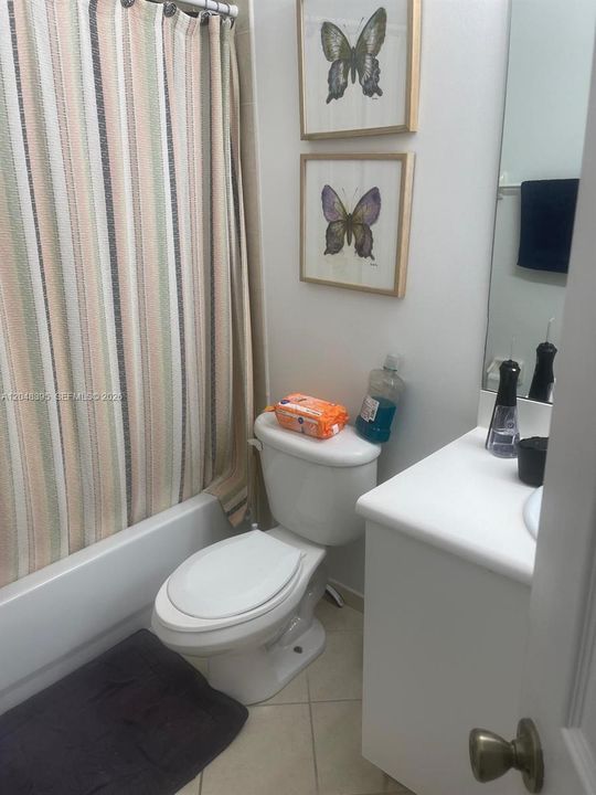 For Rent: $3,000 (3 beds, 2 baths, 1670 Square Feet)