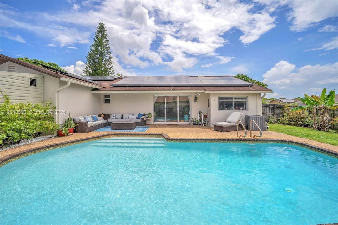 For Rent: $4,500 (4 beds, 2 baths, 1650 Square Feet)