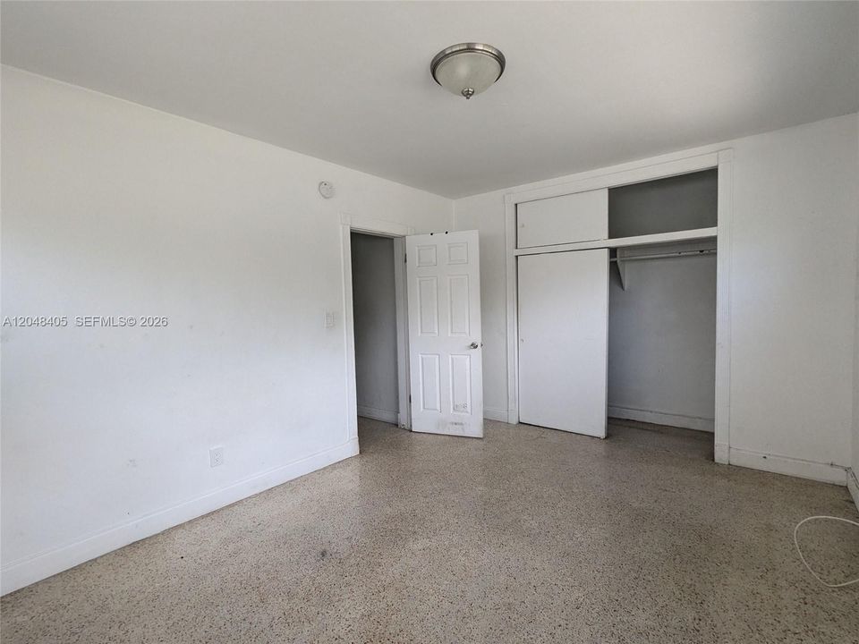 En Renta: $2,400 (2 camas, 2 baños, 900 Pies cuadrados)