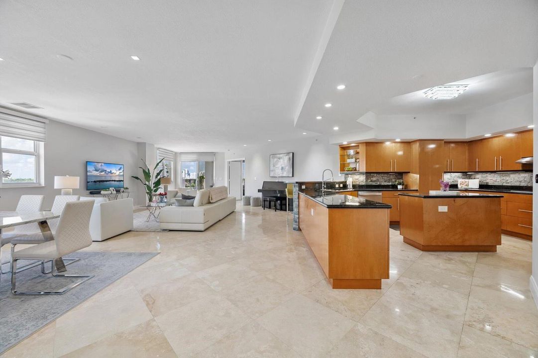 04-615 Bayshore Dr_004