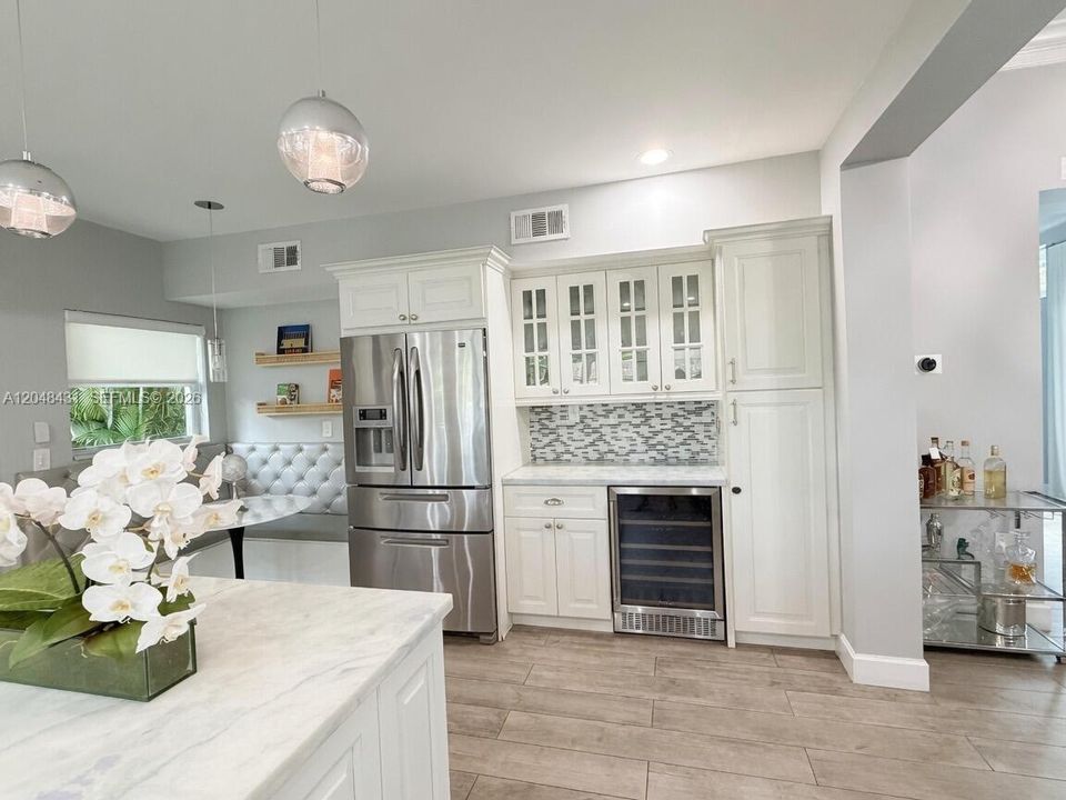 For Sale: $2,485,000 (4 beds, 4 baths, 2467 Square Feet)