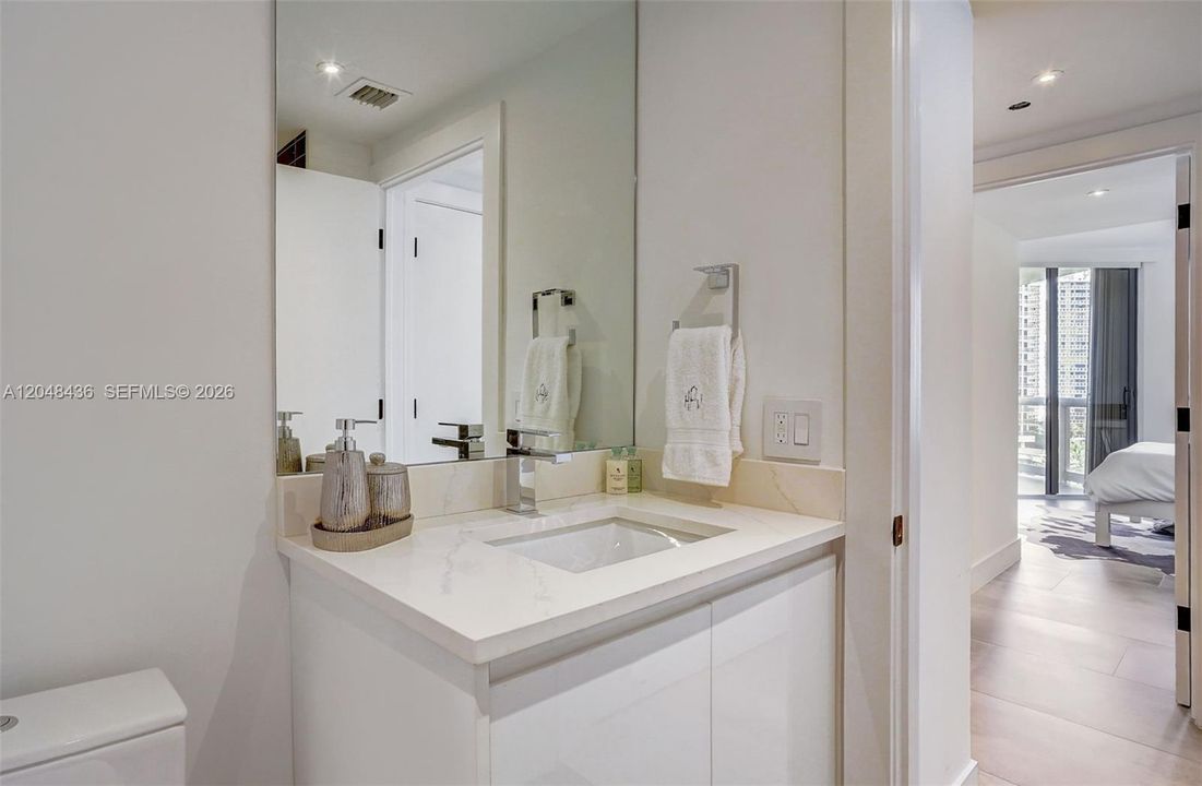 For Sale: $624,900 (2 beds, 2 baths, 1500 Square Feet)