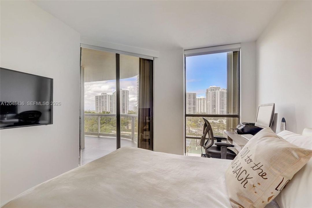 For Sale: $624,900 (2 beds, 2 baths, 1500 Square Feet)